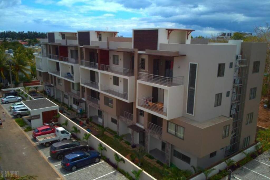 Modern And Cosy Condo: Westwood Apartments Flic-en-Flacq Exterior foto